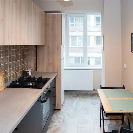 Ultracentral, Brand New, Modern And Cozy