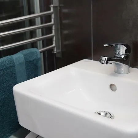 Ultracentral, Brand New, Modern And Cozy