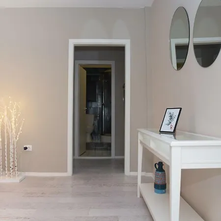 شقة Ultracentral, Brand New, Modern And Cozy *