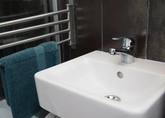 Ultracentral, Brand New, Modern And Cozy